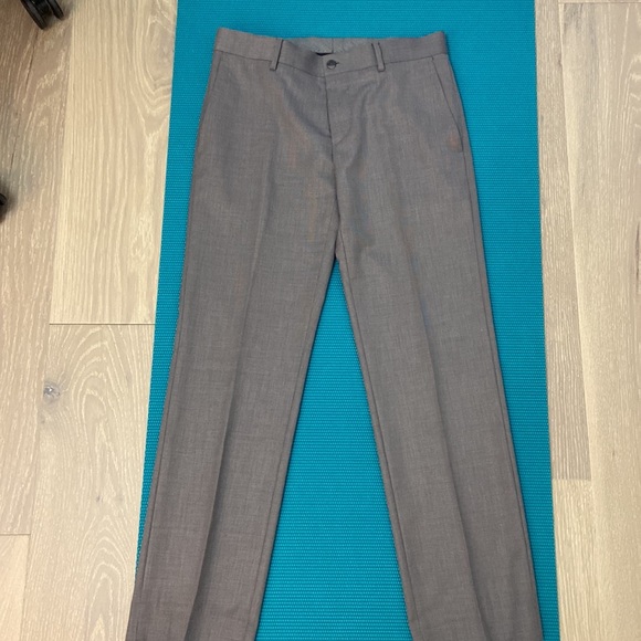 Men’s Suit - Picture 4 of 7